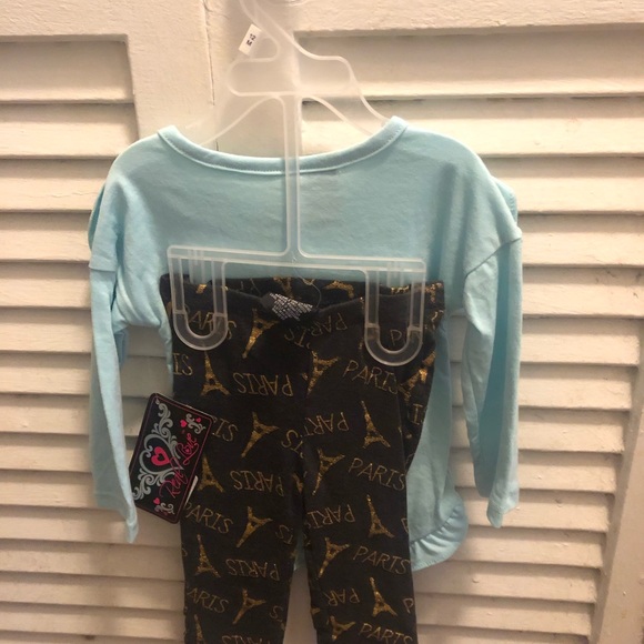 Toddler girl adorable little outfit - Picture 2 of 2